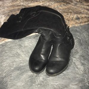 By Guess 6 1/2 M black boots
